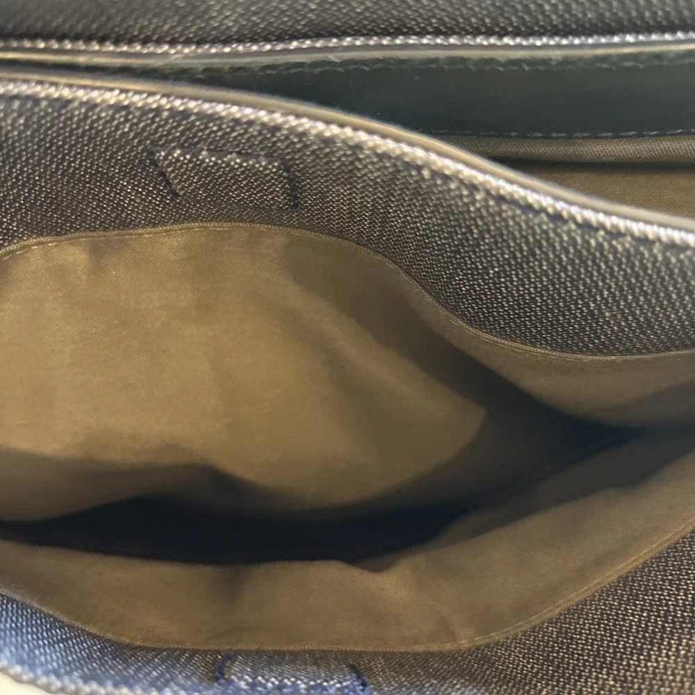 Skagen Eric Messenger Bag Heathered Navy Nylon Leather Trim Large Zippers